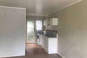2/112  Lynwood rd, New Lynn