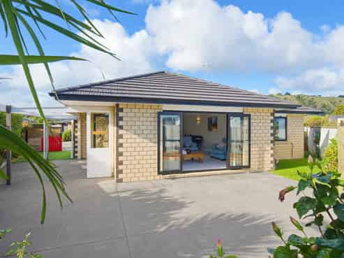 16 Pearson Place, Paraparaumu
