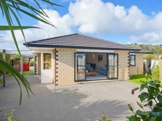 16 Pearson Place, Paraparaumu