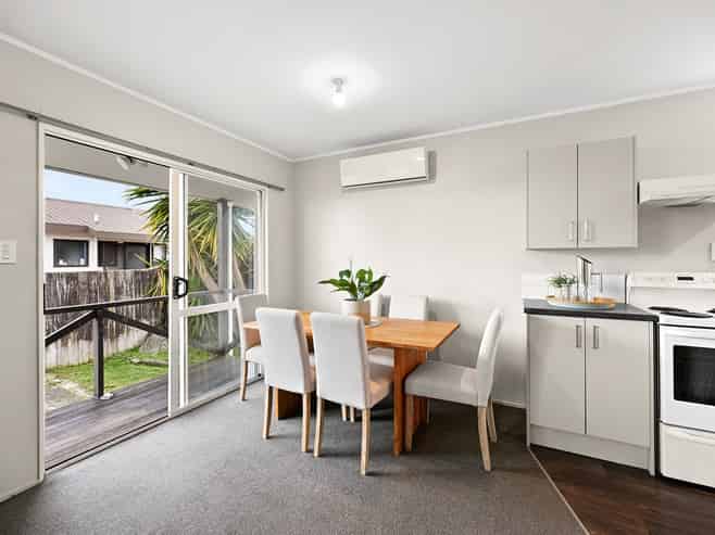 20B Lloyd Drive, Nawton