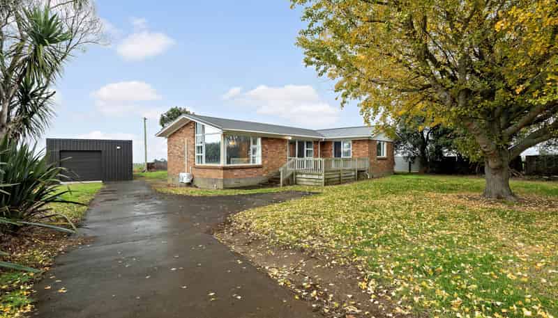 332 Grahams Beach Road, Awhitu