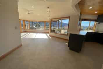 732 Peninsula Road, Kelvin Heights