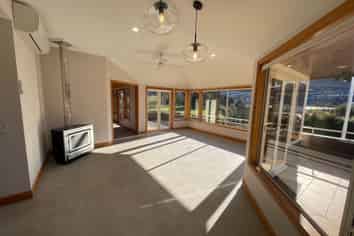 732 Peninsula Road, Kelvin Heights