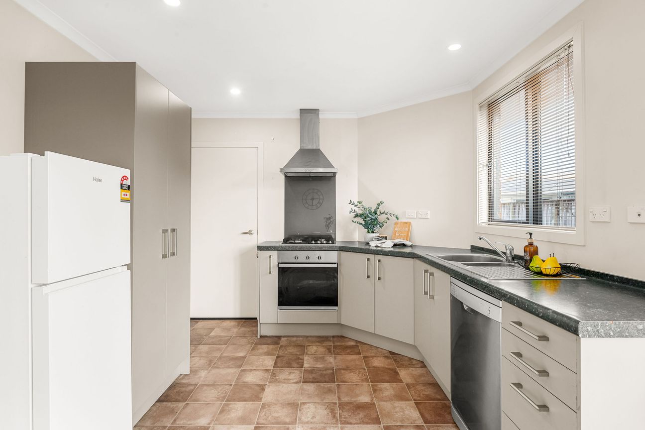 Brick, Double Glazed & Budget Friendly - Widok 4