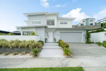 5 Farnworth Terrace, Churton Park