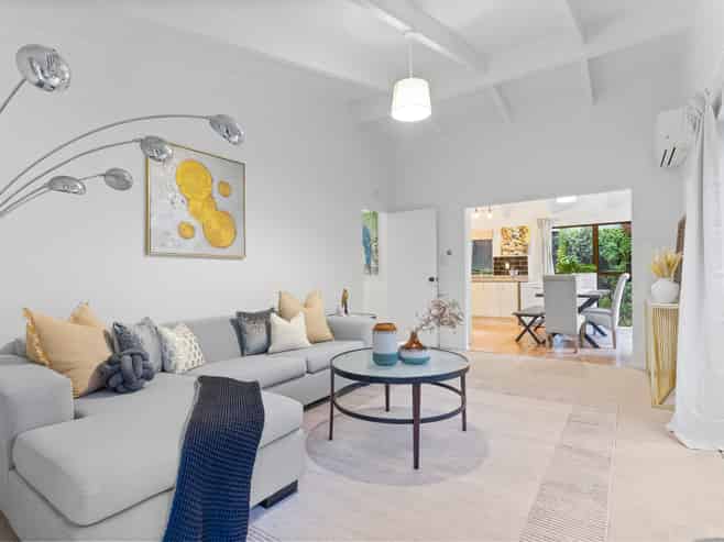34 Sylvan Valley Avenue, Titirangi
