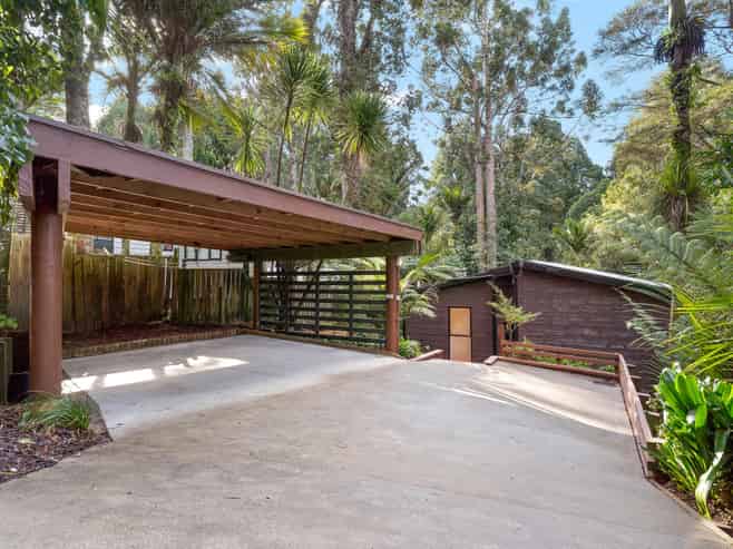 34 Sylvan Valley Avenue, Titirangi