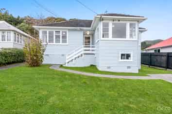 14 Buller Grove, Naenae