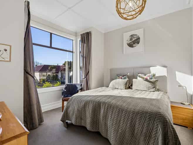 11 Hazel Avenue, Caversham