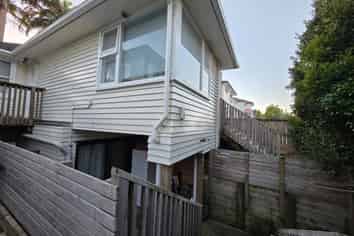 20C KOHEKOHE STREET, New Lynn