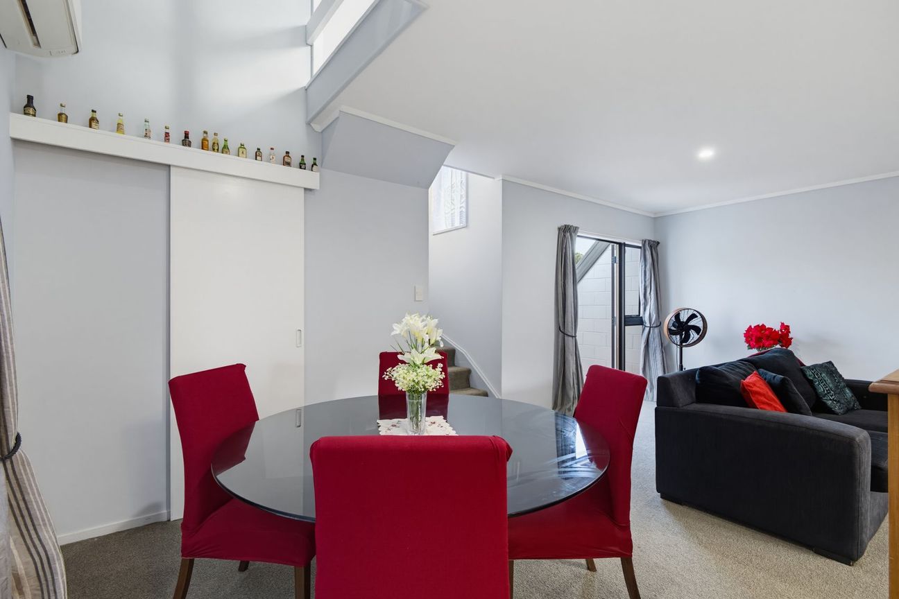Spacious Inner-City Two Bed - Aanzicht 3