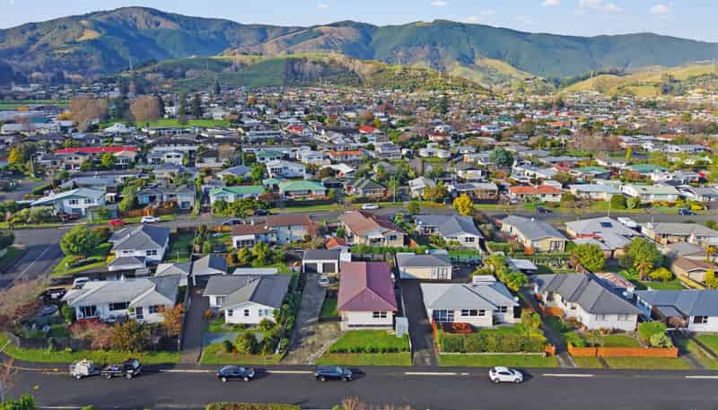 1/7 Tennyson Crescent, Stoke