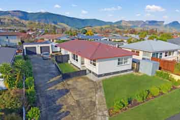 1/7 Tennyson Crescent, Stoke