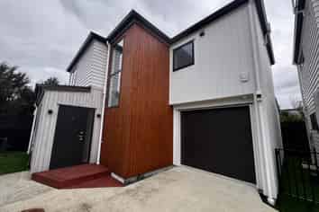 Auckland - Address withheld