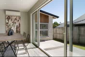 17 Puhirake Crescent, Pyes Pa
