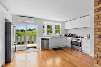 14 Wech Drive, Warkworth