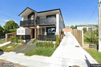 2/17 Lowtherhurst Rd, Massey