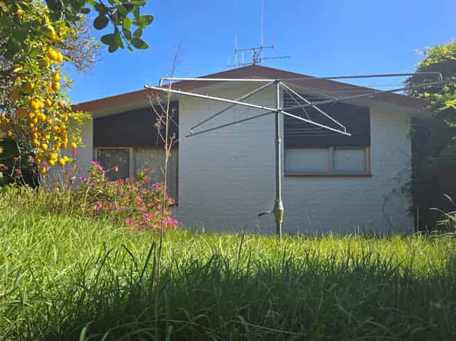 5 Sunny Bay Road, Matua