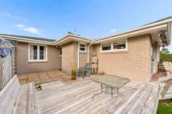11 Wernham Place, Northcote