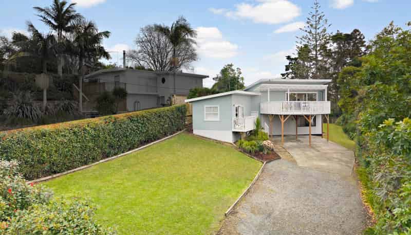 36 D'Oyly Drive, Stanmore Bay