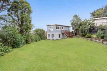 36 D'Oyly Drive, Stanmore Bay