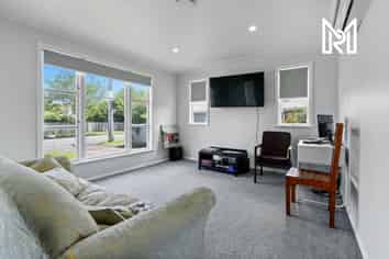 6 Herbert Road, Queenwood