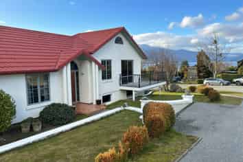 49 Cedar Drive, Lake Ohau