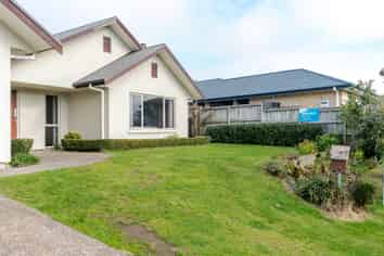 52 Palliser Drive, Huntington