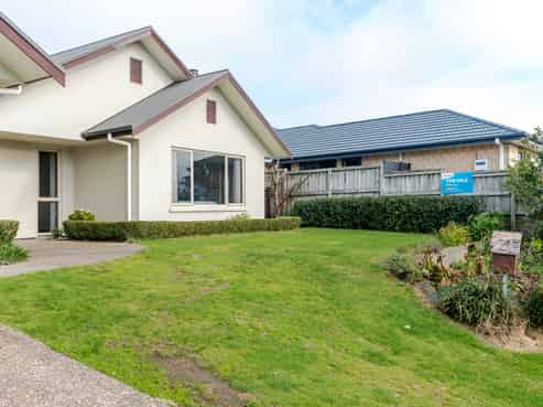 52 Palliser Drive, Huntington