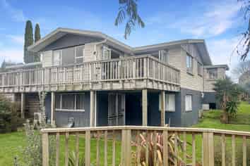 30 Pirinoa Street, Feilding