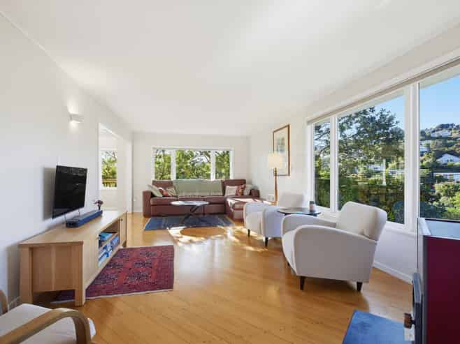 15 Wrights Hill Road, Karori