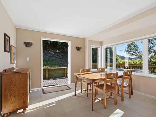 15 Wrights Hill Road, Karori