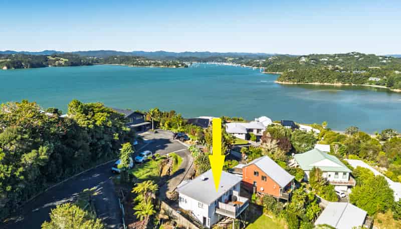 13 Binnie Street, Paihia