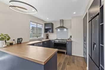 14 Cowling Road, Hurdon
