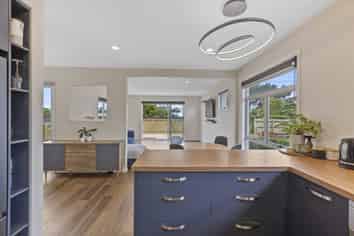 14 Cowling Road, Hurdon