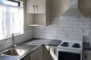 14b Mardon Road, Enderley