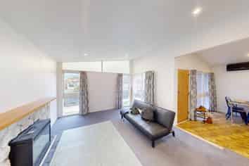 90 Surrey Road, Springvale