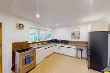 90 Surrey Road, Springvale