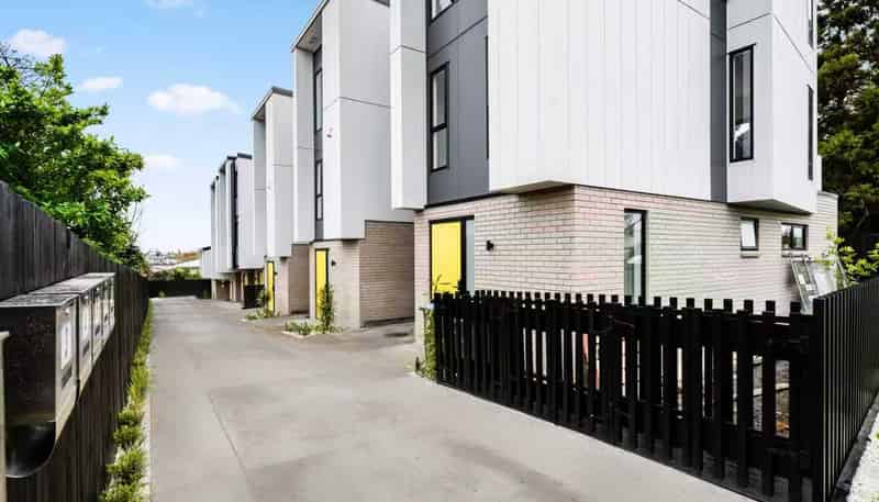 6/48 St Johns Road, Meadowbank