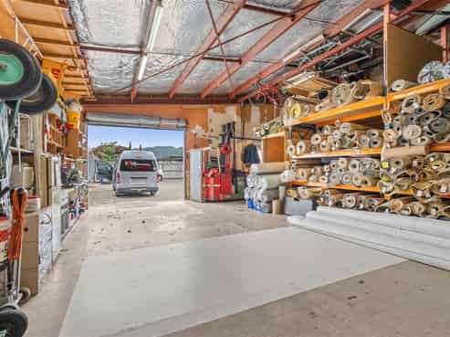 Design Your Own Retail, with 22 Car Parks
