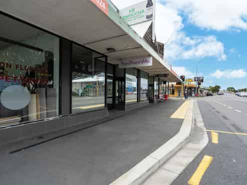 Design Your Own Retail, with 22 Car Parks