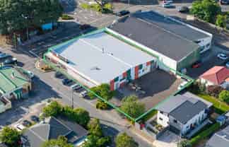 Design Your Own Retail, with 22 Car Parks