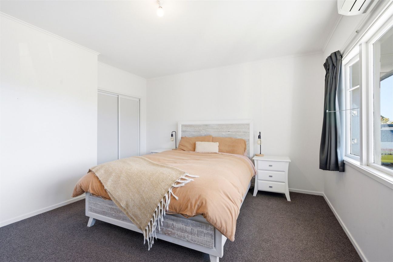 Affordable, Central and Surprisingly Spacious! - Meer