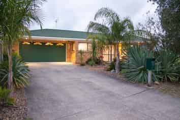 5 Larisa Grove, Papamoa
