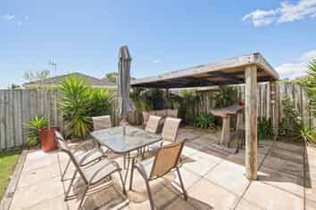 5 Larisa Grove, Papamoa