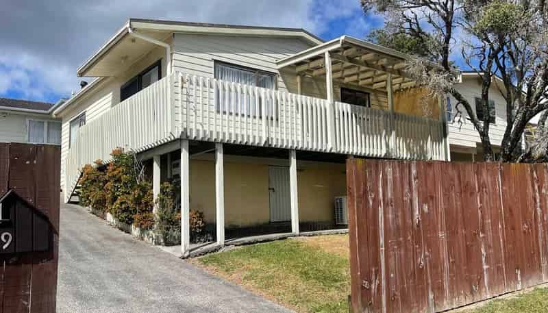 19a Arlette Place, Massey