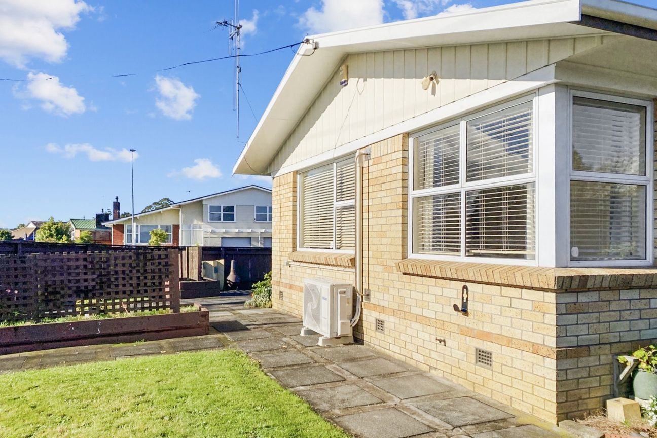 GLENVIEW, HAMILTON - 2 BEDROOMS - Vista 2