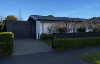 15B Tomes Road, Saint Albans