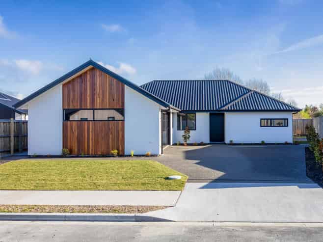 12 Foster Place, Amberley