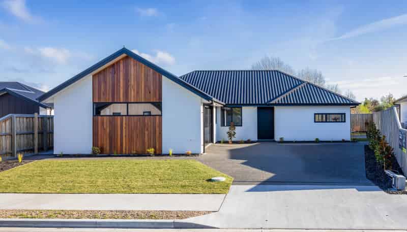 12 Foster Place, Amberley